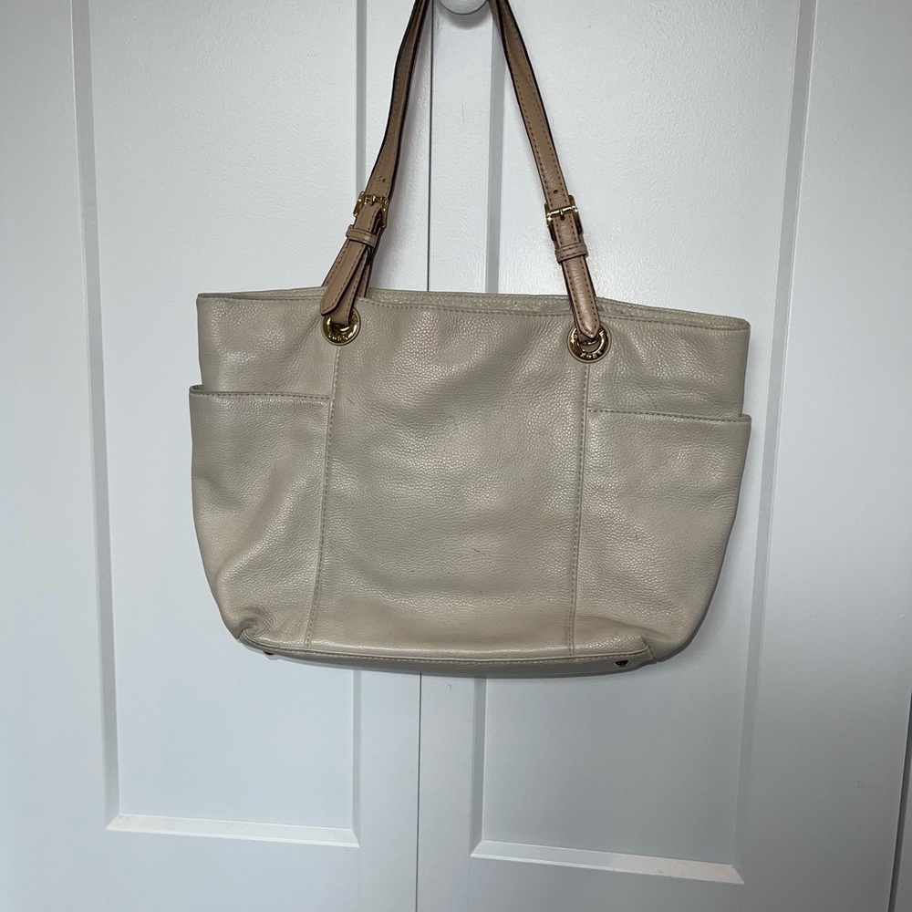 Michael Kors Cream Leather Tote Bag - Picture 2 of 5
